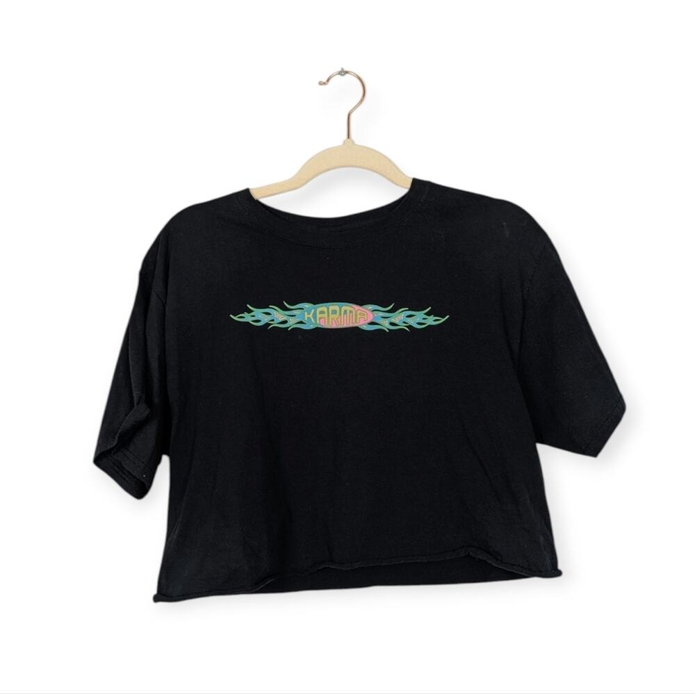 Jupiter Moon Black Karma Short Sleeve Cropped Graphic Tee Size M